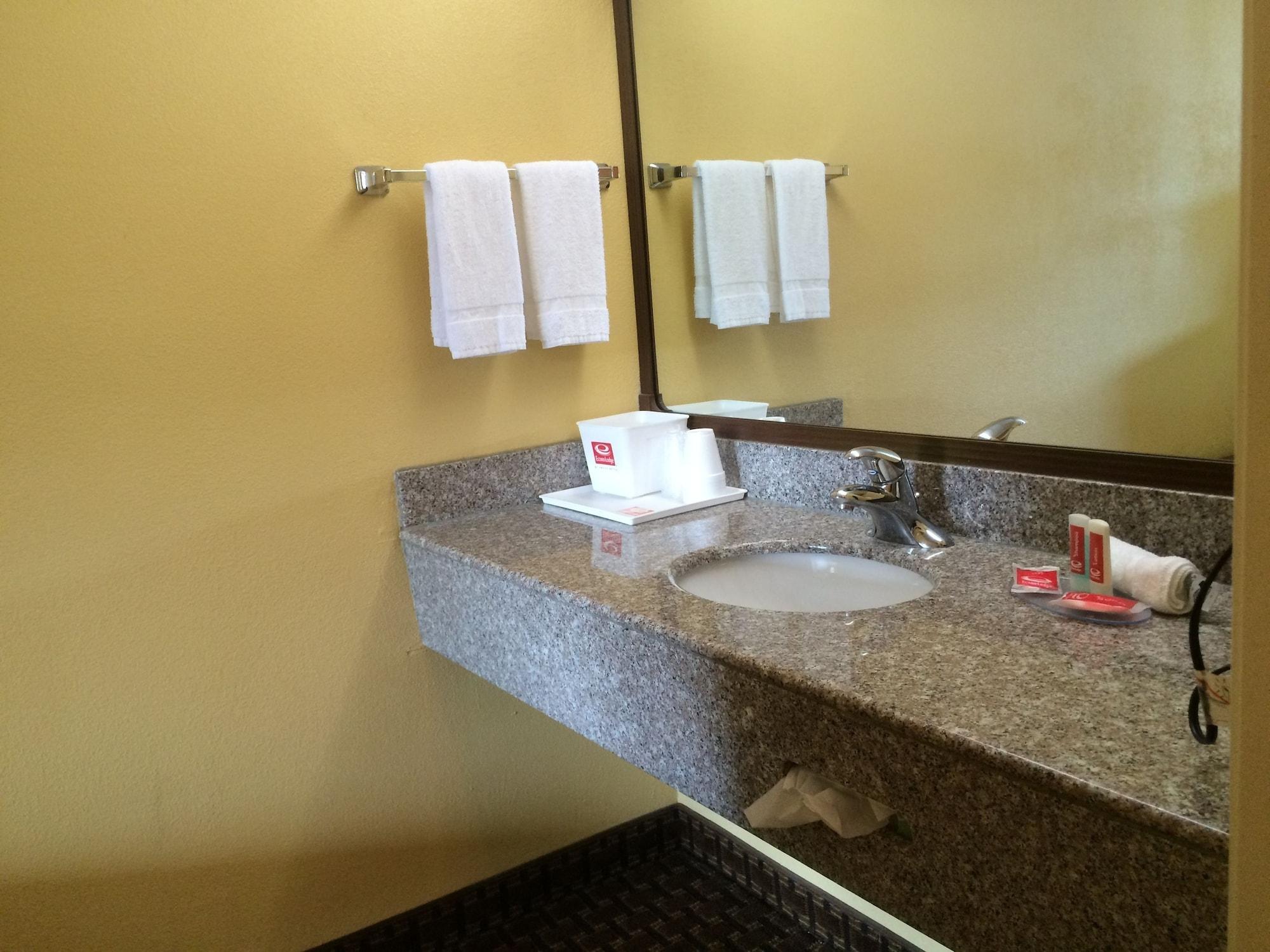 Econo Lodge Easton Route 50 Bagian luar foto