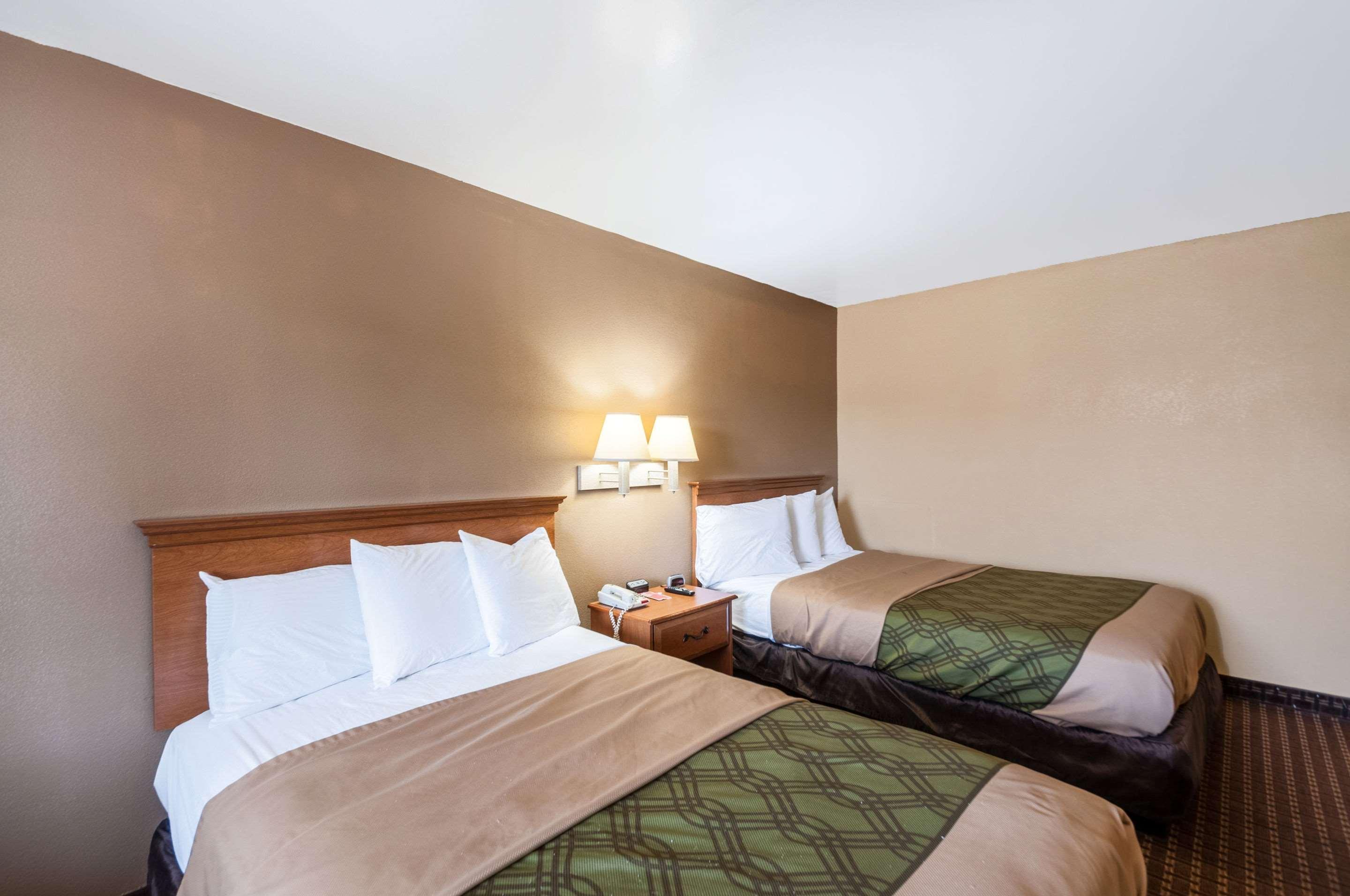 Econo Lodge Easton Route 50 Bagian luar foto