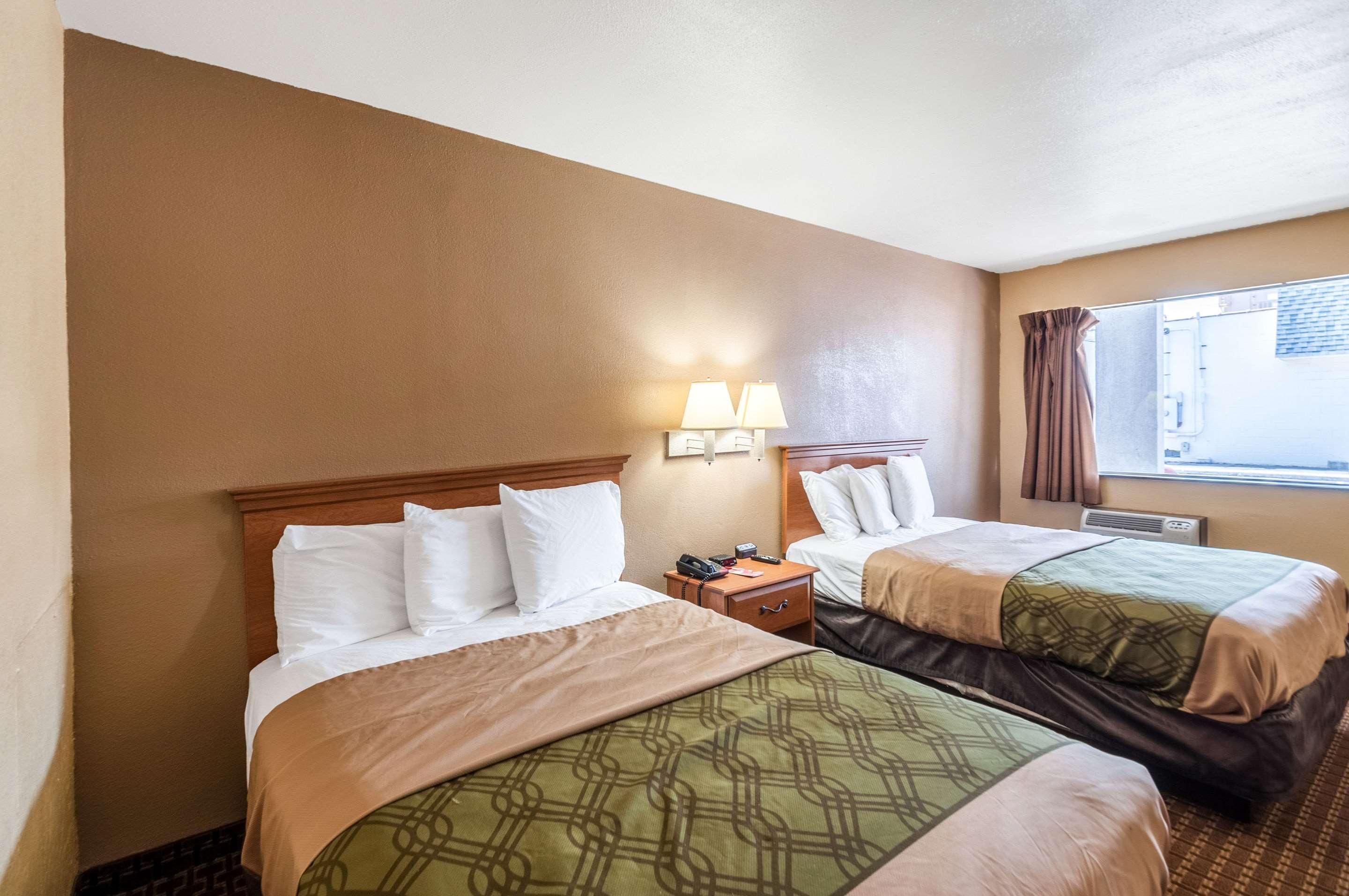 Econo Lodge Easton Route 50 Bagian luar foto